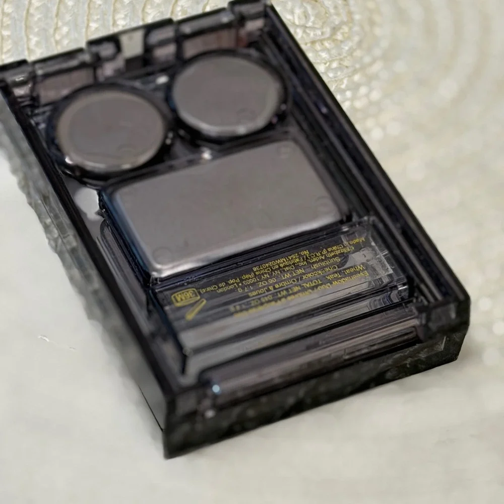 Elizabeth Arden brand elizabeth